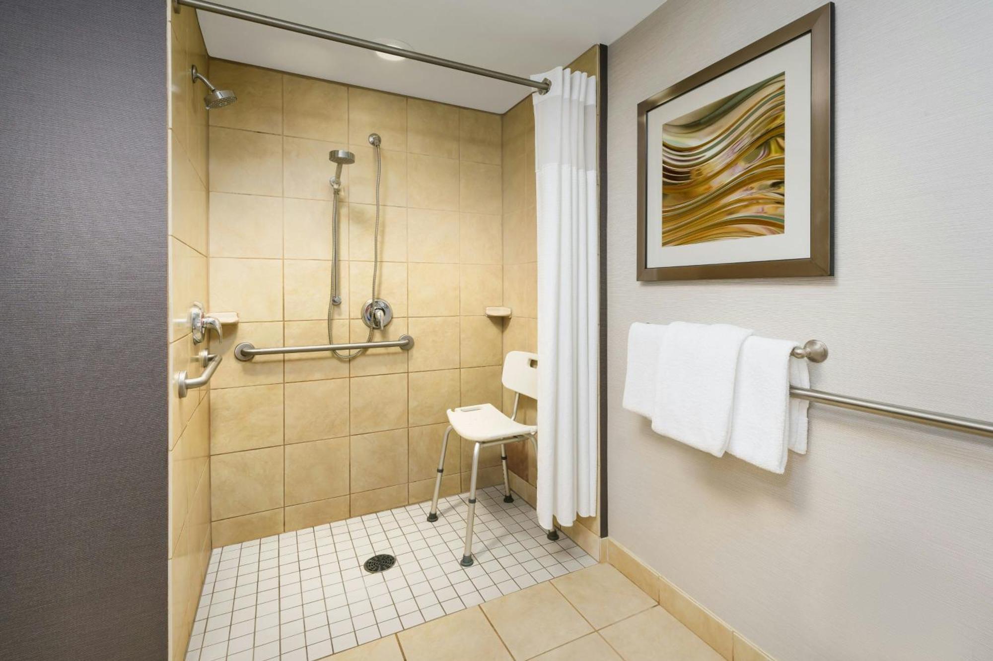 Courtyard Hartford Farmington Hotel Екстериор снимка