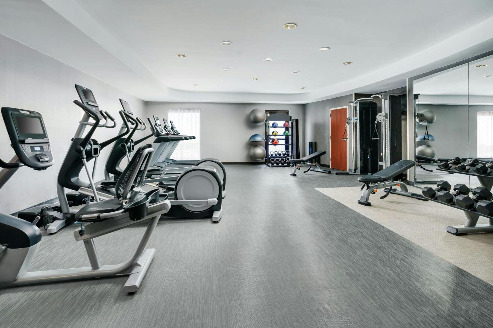 Courtyard Hartford Farmington Hotel Екстериор снимка