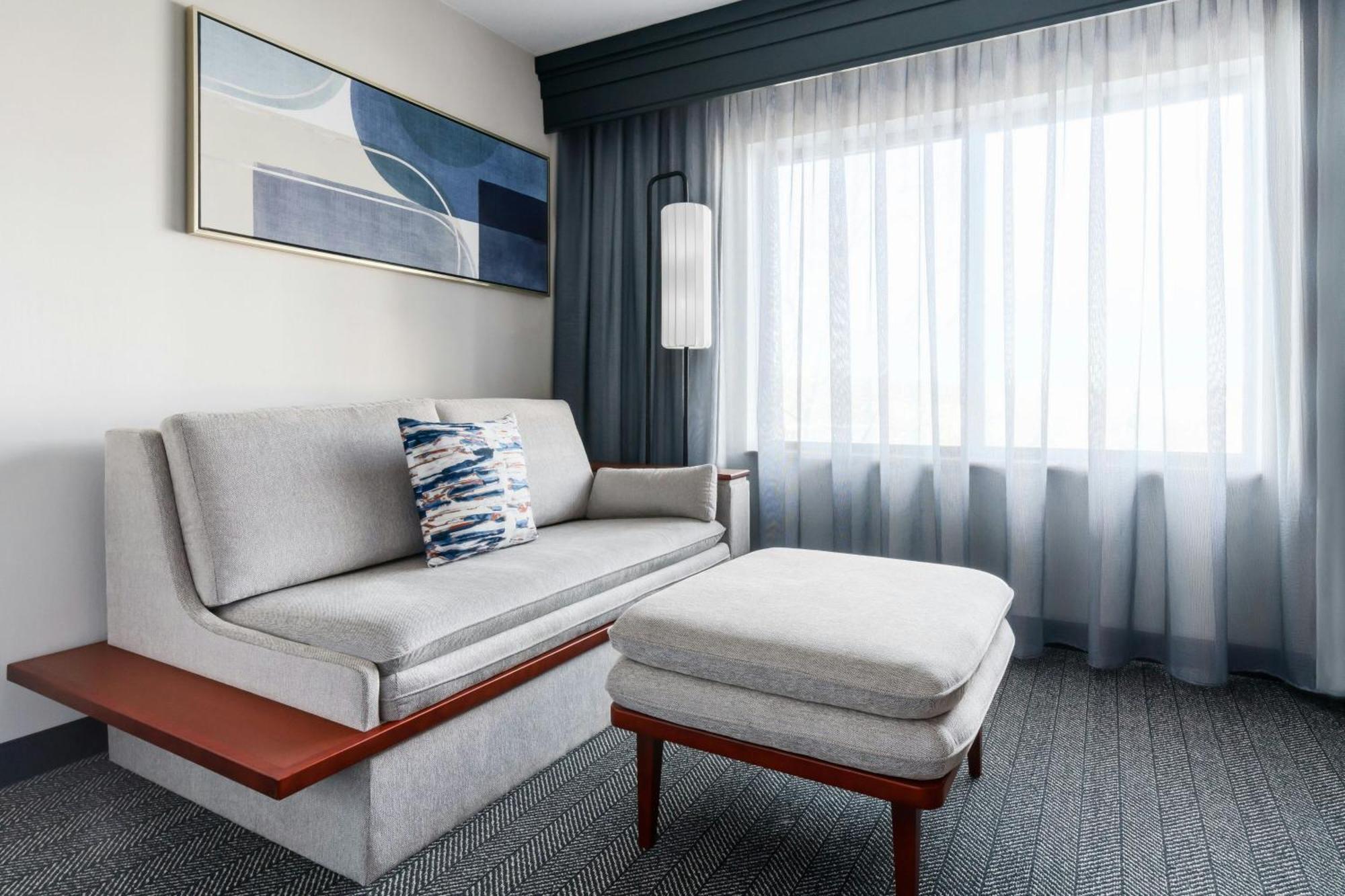 Courtyard Hartford Farmington Hotel Екстериор снимка