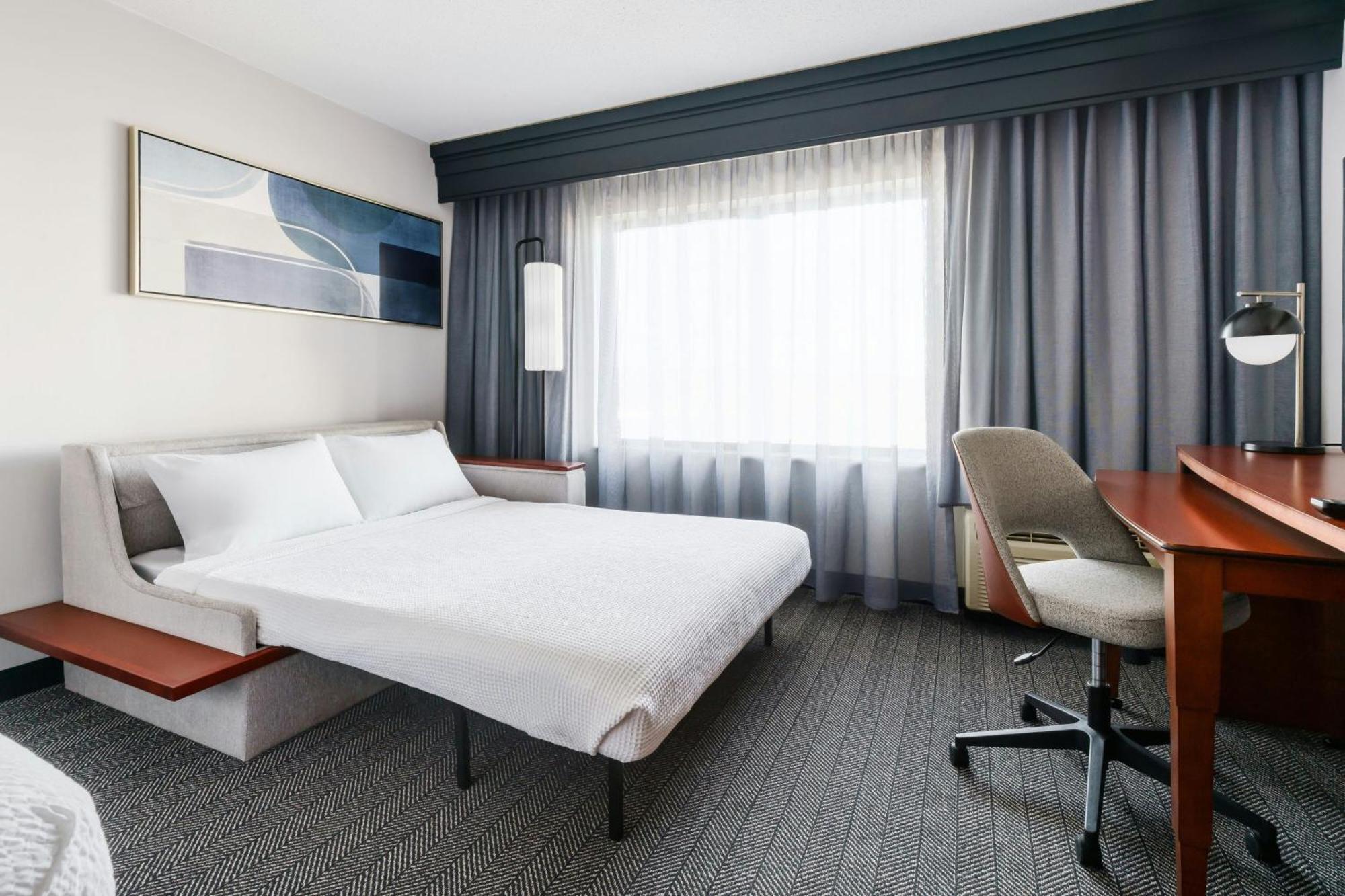 Courtyard Hartford Farmington Hotel Екстериор снимка